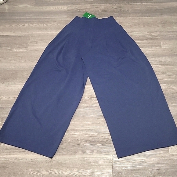 Halara Women's Navy Skirt - Picture 6 of 6